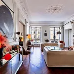 Lux Art Deco, Voltaire
