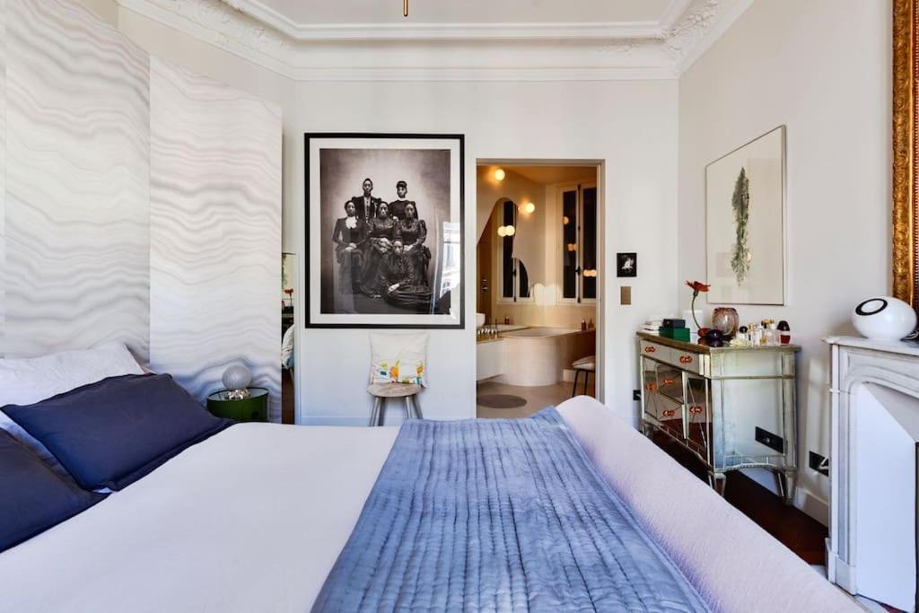 Lux Art Deco, Voltaire * Paris